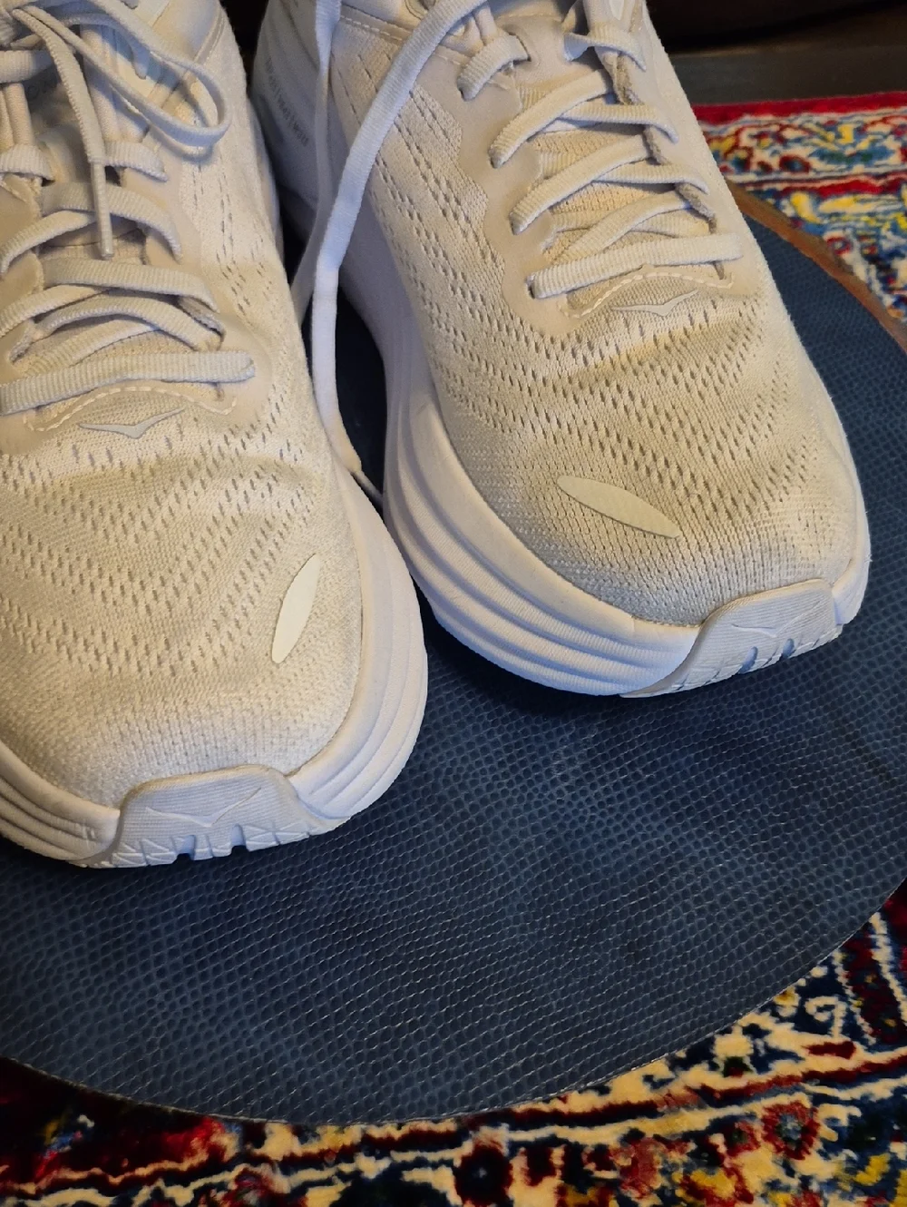 Hoka One One Bondi 8. Mens Sz.11D White Lightweight Running Shoes (#783sho) - Picture 11 of 12